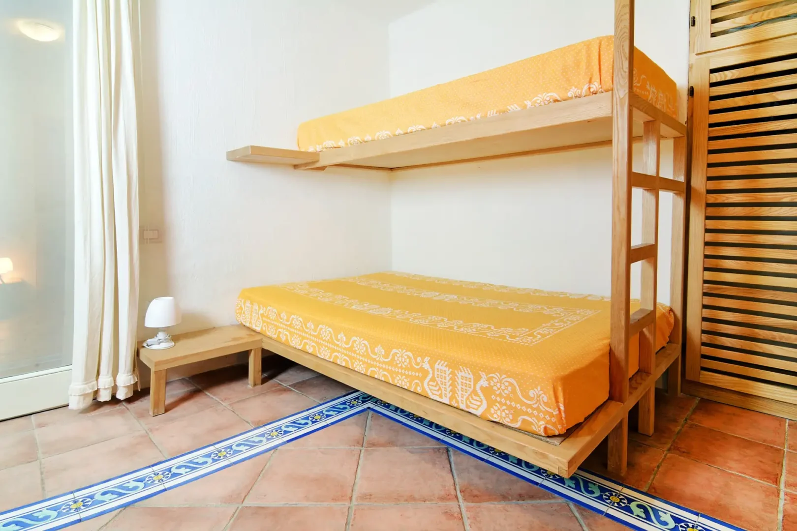 Bed The basement Villa Flor